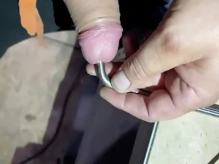 Mein Slave muss Harnr&ouml;hre ficken