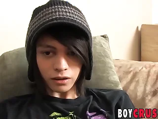 Gorgeous twink tugging and cumming elbow sex interview